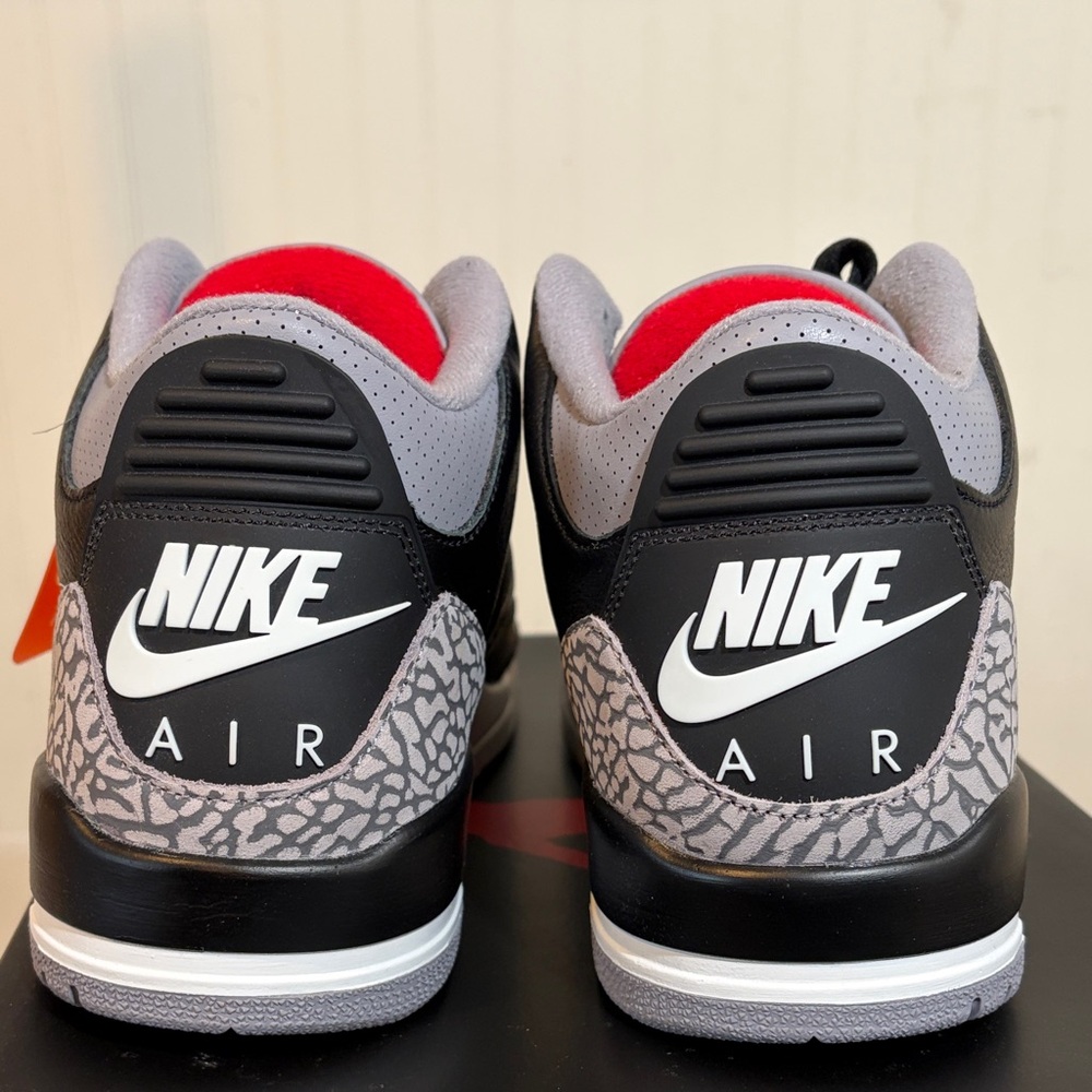 Jordan 3 Retro Black Cement NIB! DEADSTOCK!! DN3707-010 - Picture 4 of 10